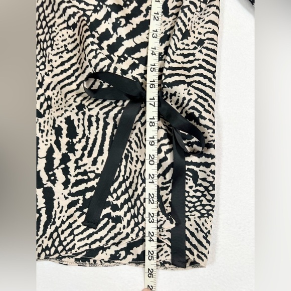 TOPSHOP Women’s Zebra Animal Print Draped Ribbon Side Tie Wrap Blouse Size‎ 2 - Picture 13 of 14